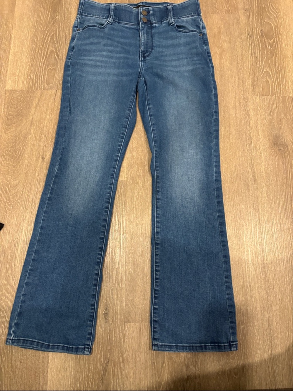 Nine West Women’s Blue Mid-Rise Straight Jeans